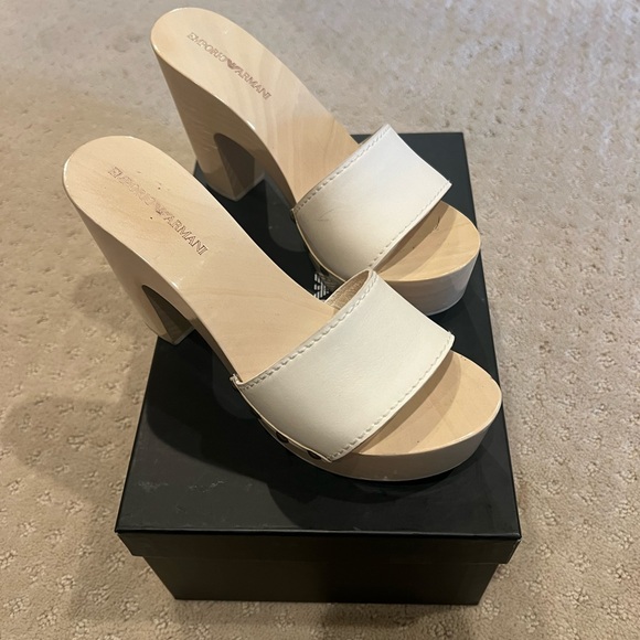 Emporio Armani Blanco sandal with chunk heel - Picture 3 of 4